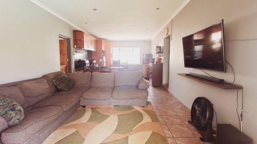 4 Bedroom Property for Sale in Roodia Free State